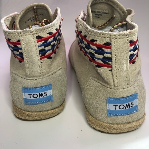 Toms Women’s Sand Desert Tribal Embroidered Suede Chukka Boots Size 6 - Picture 7 of 12